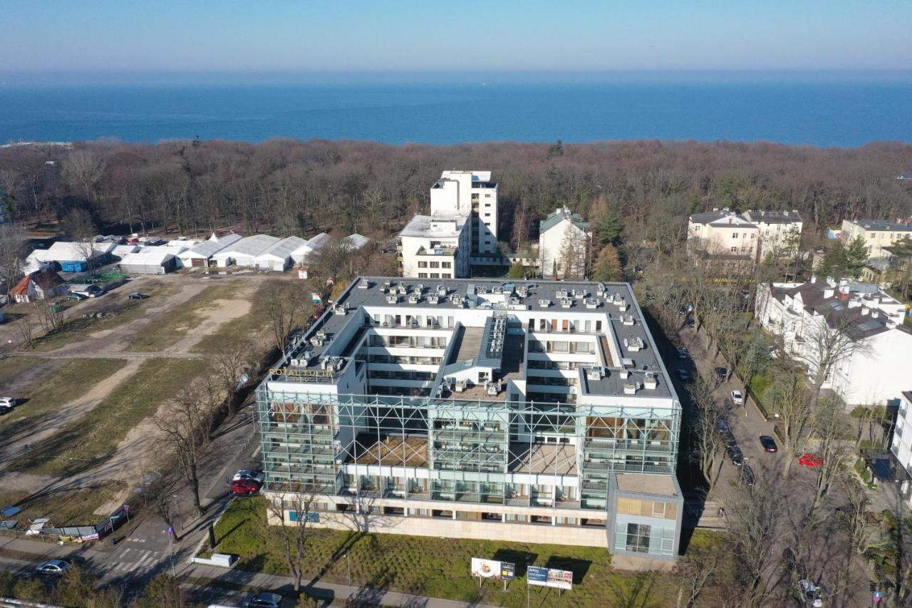 209 W Royal Tulip Przy Plazy Dobruk Apartment *
